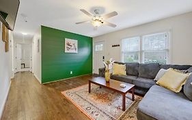 Cozy 3 Bedroom Cottage With Huge Fenced-In Yard